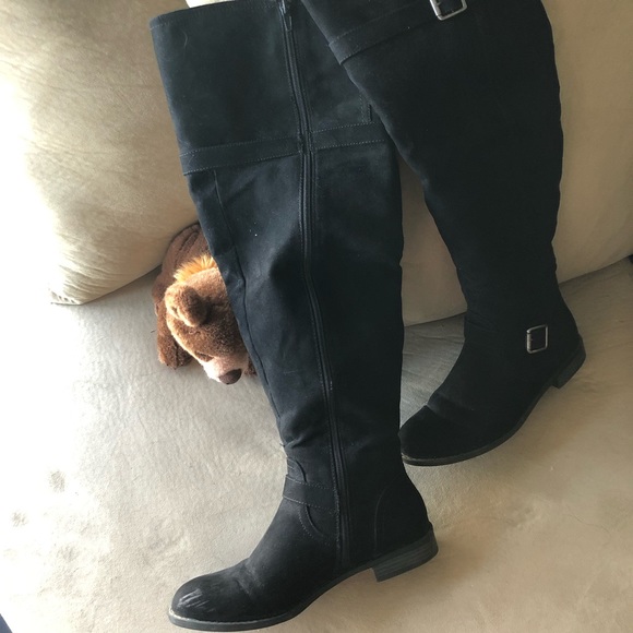 Black over the knee boots - Picture 9 of 9